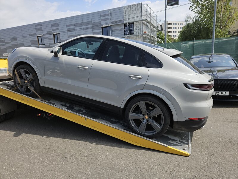Tractari auto, asistenta rutiera.